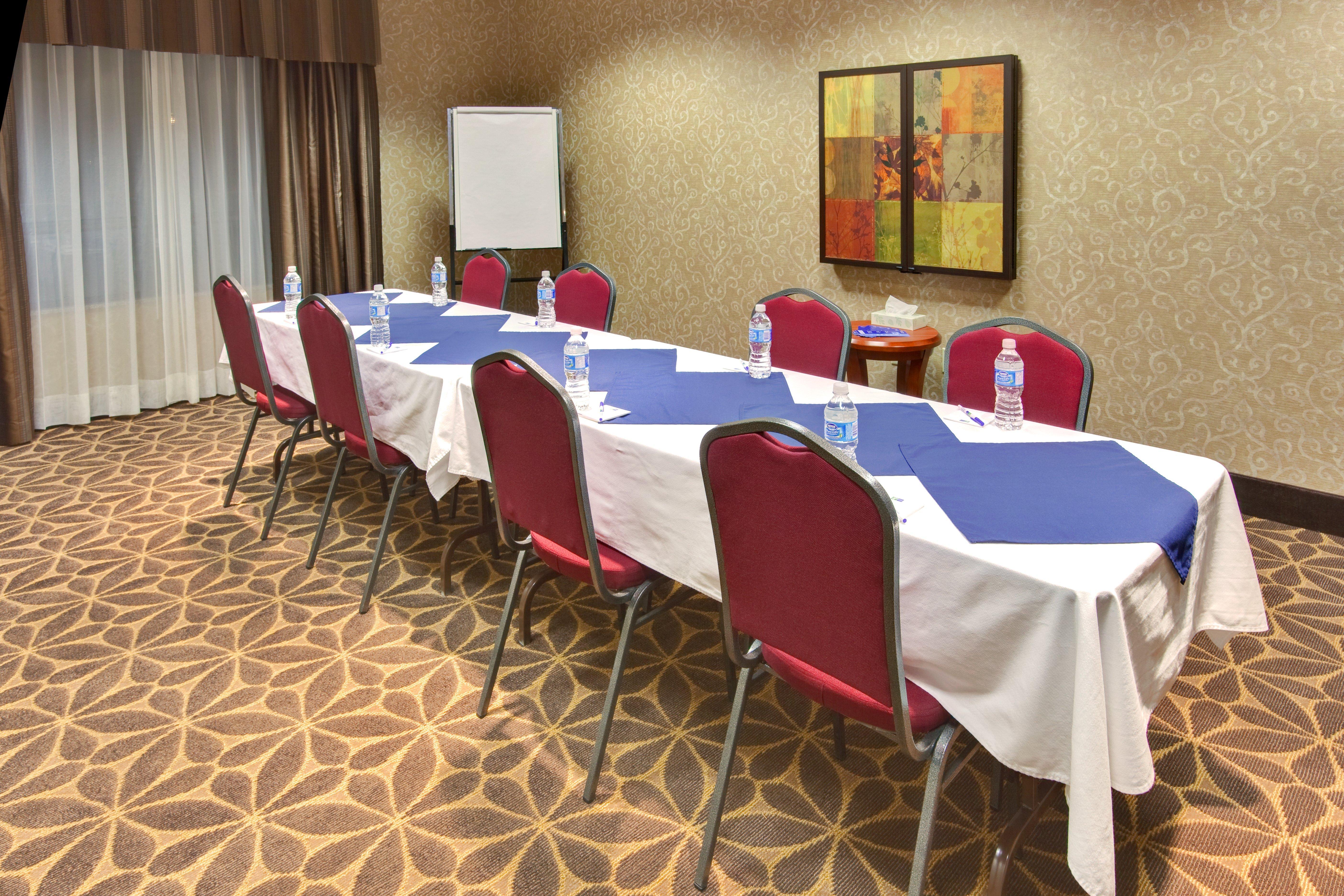 Holiday Inn Express Hotel & Suites Brockville By Ihg Extérieur photo