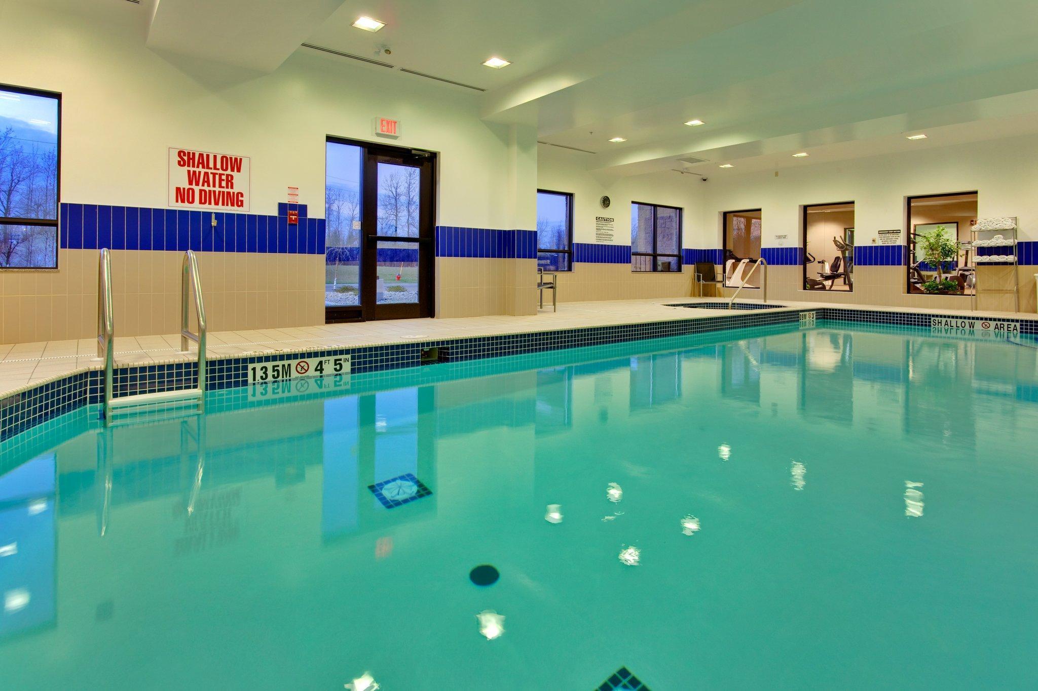 Holiday Inn Express Hotel & Suites Brockville By Ihg Extérieur photo