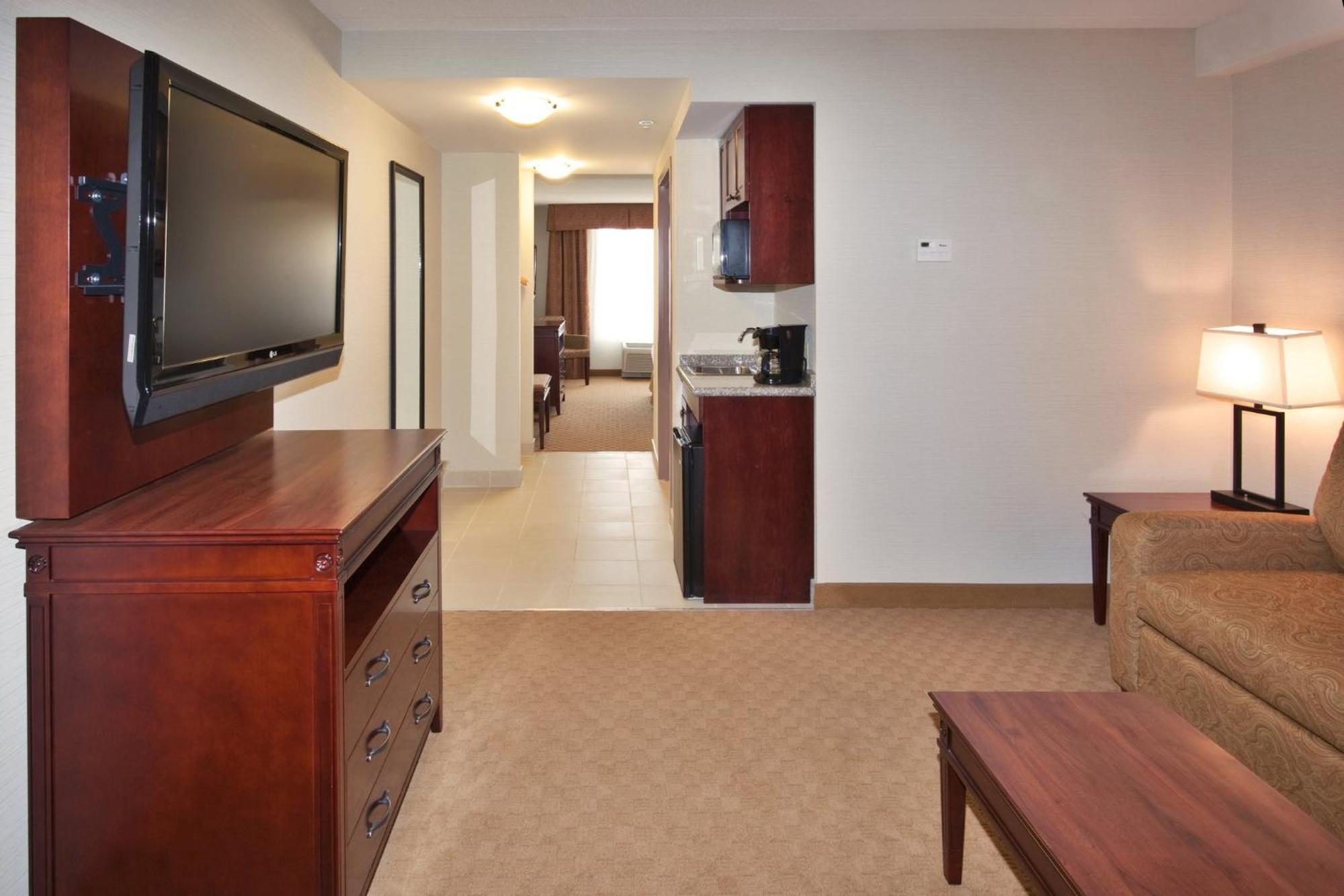 Holiday Inn Express Hotel & Suites Brockville By Ihg Extérieur photo