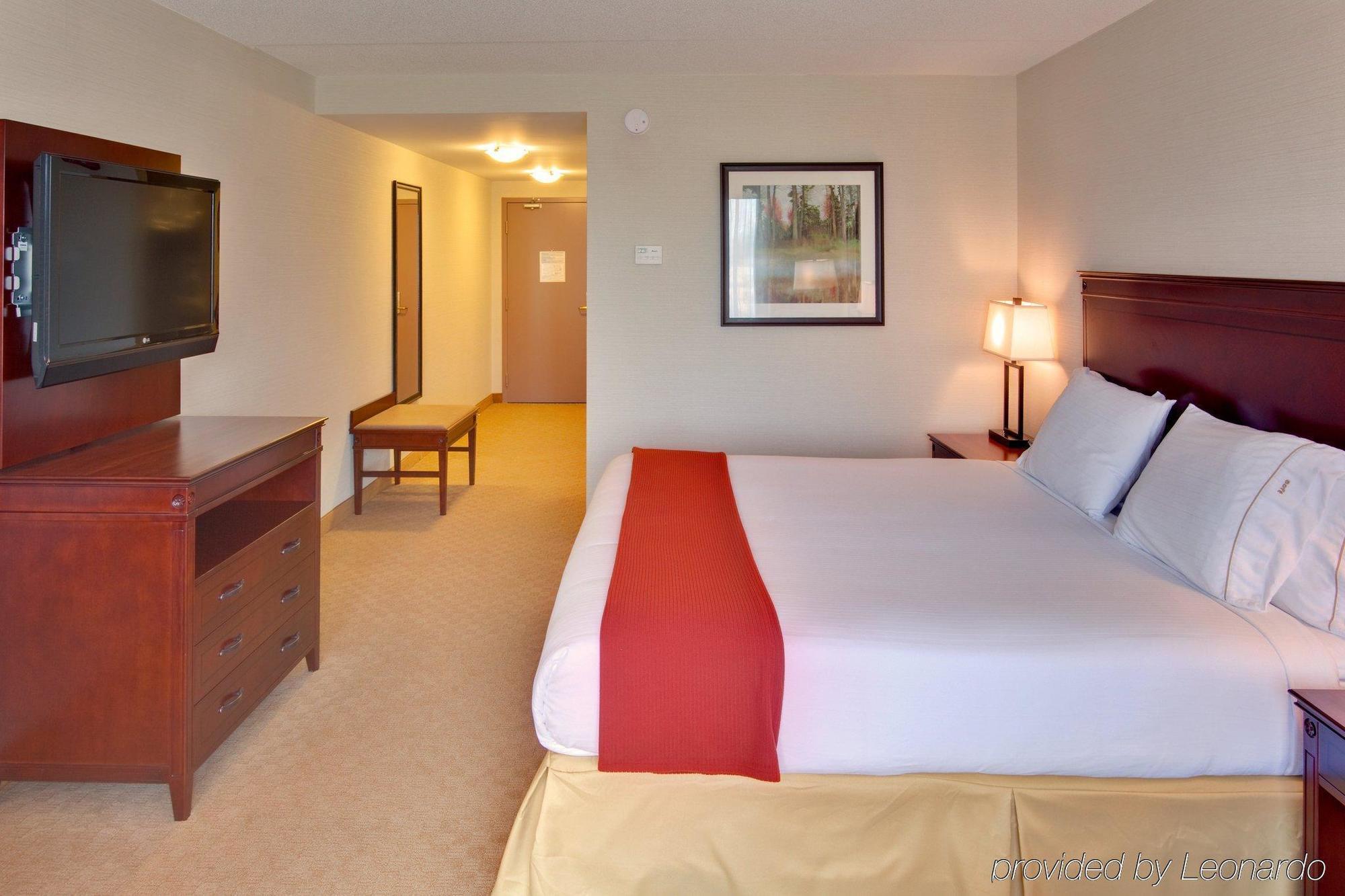 Holiday Inn Express Hotel & Suites Brockville By Ihg Extérieur photo